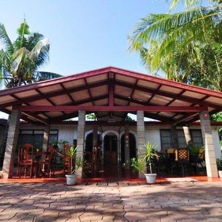 Ayahay Sa Matutina Hotel Puerto Princesa Ngoại thất bức ảnh